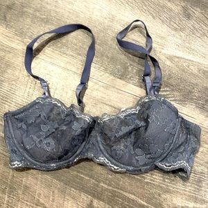 34D Victoria Secret Bra